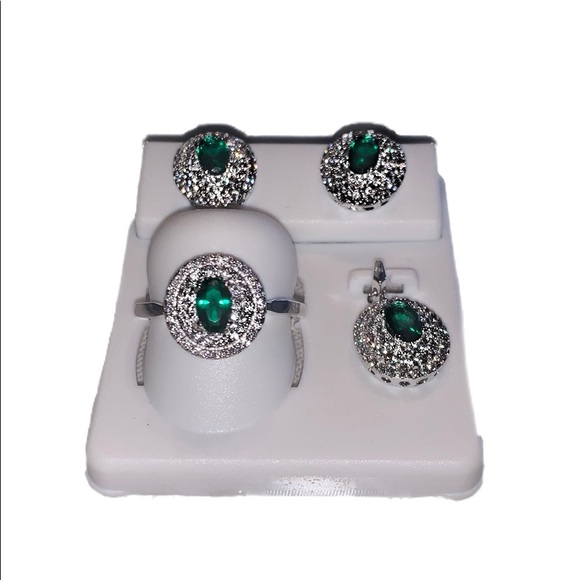 Emerald Green Jewelry Set